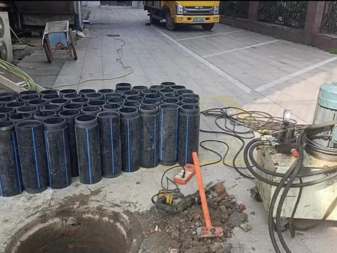 苍溪PE置换管厂家 DN315置换管 非开挖管短管置换